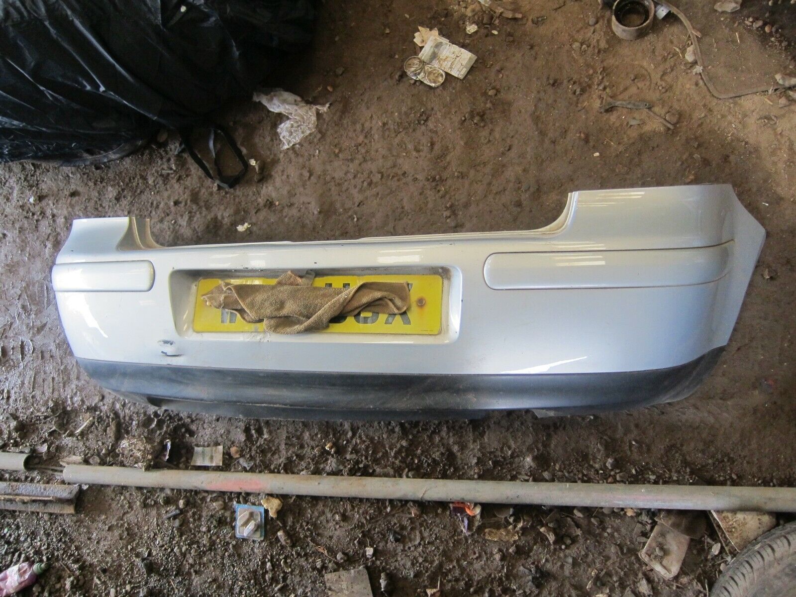 VK VOLKSWAGEN GOLF MK4 REAR BUMPER IN SILVER