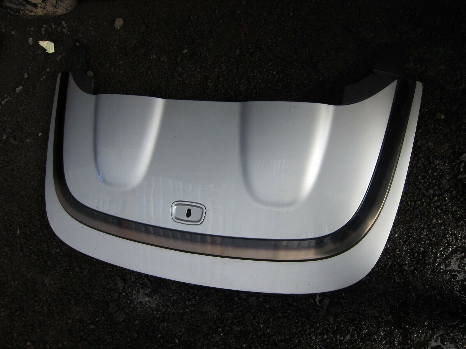 MERCEDES CLK 230 W208 CONVERTIBLE. ROOF STORAGE LID COVER