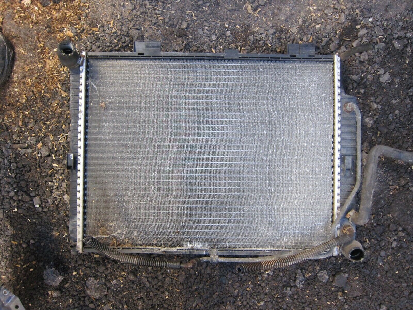 1996 MERCEDES BENZ E320 W210 ESTATE. COOLANT RADIATOR