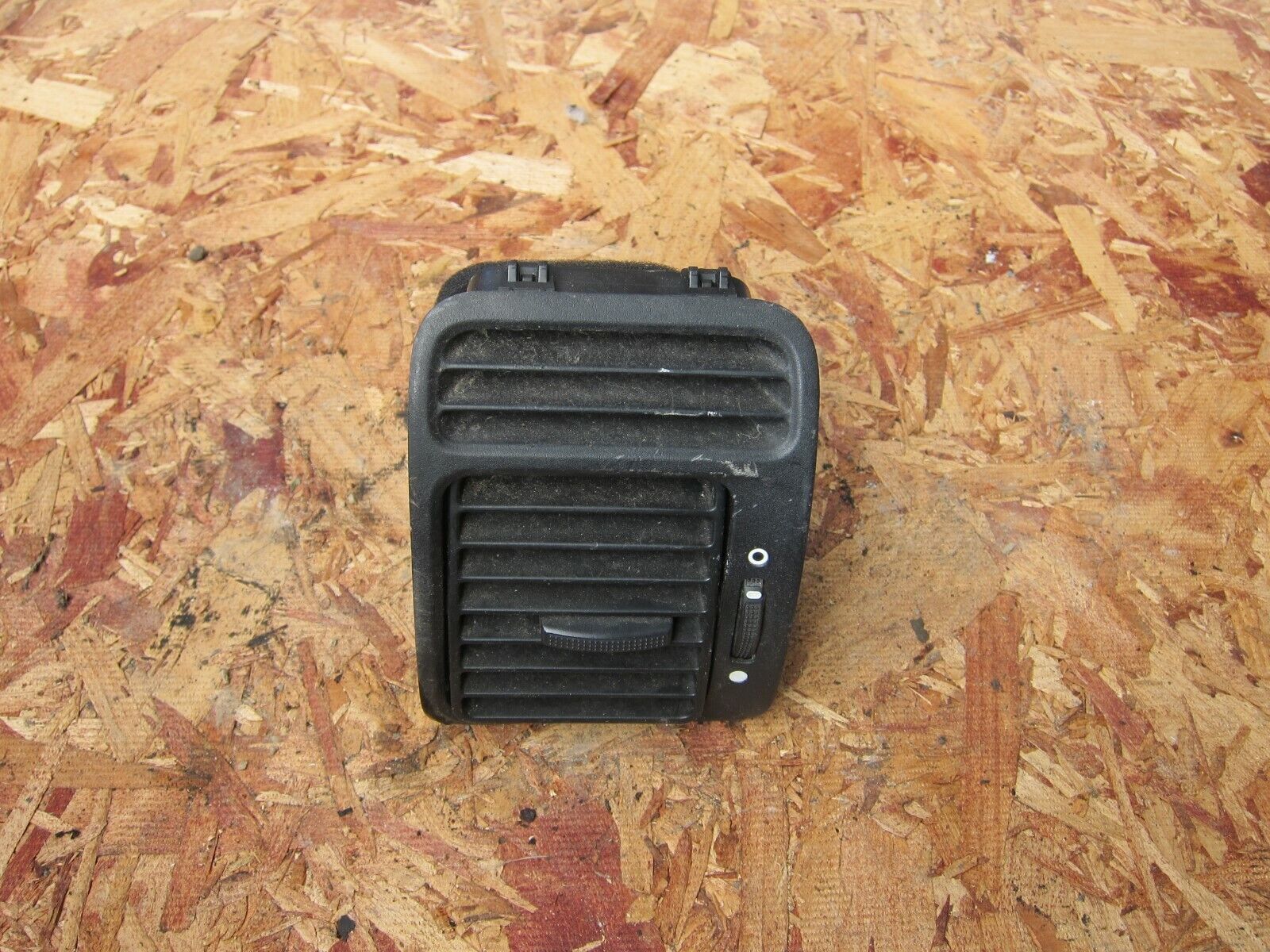 2002 HONDA CRV MK 2. AIR VENT