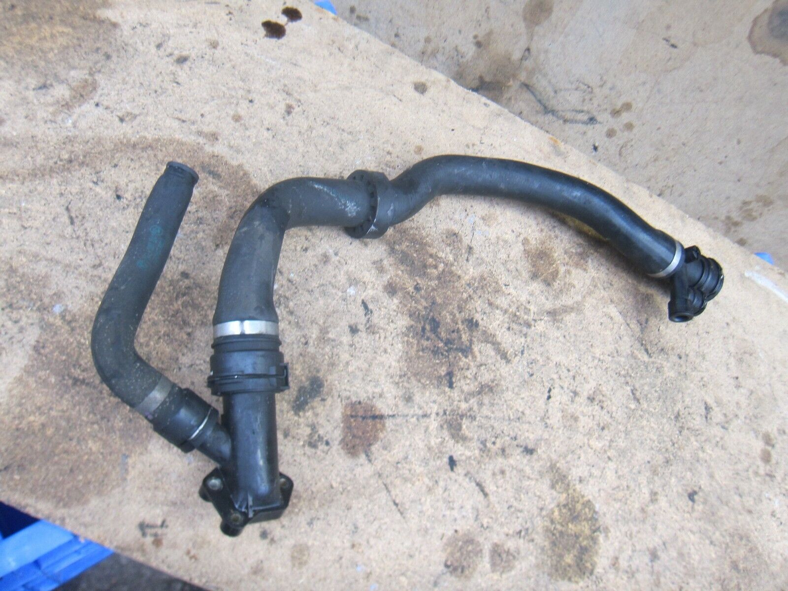 2006 BMW X5 E53. COOLANT PIPES