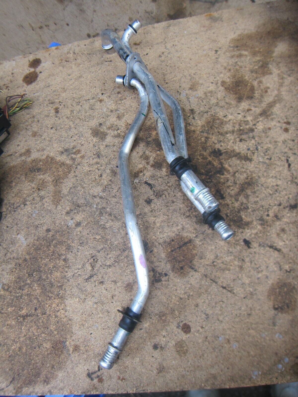 2006 BMW X5 E53. COOLANT PIPES