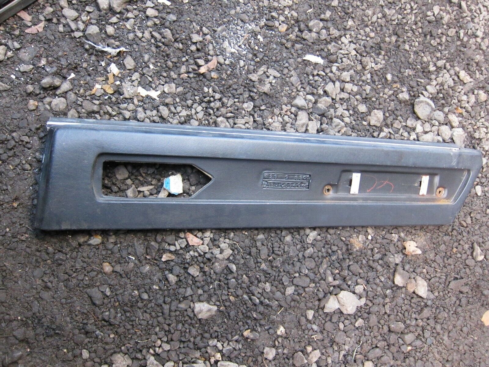 JAGUAR XJ40 DOOR CARD UPPER SECTION