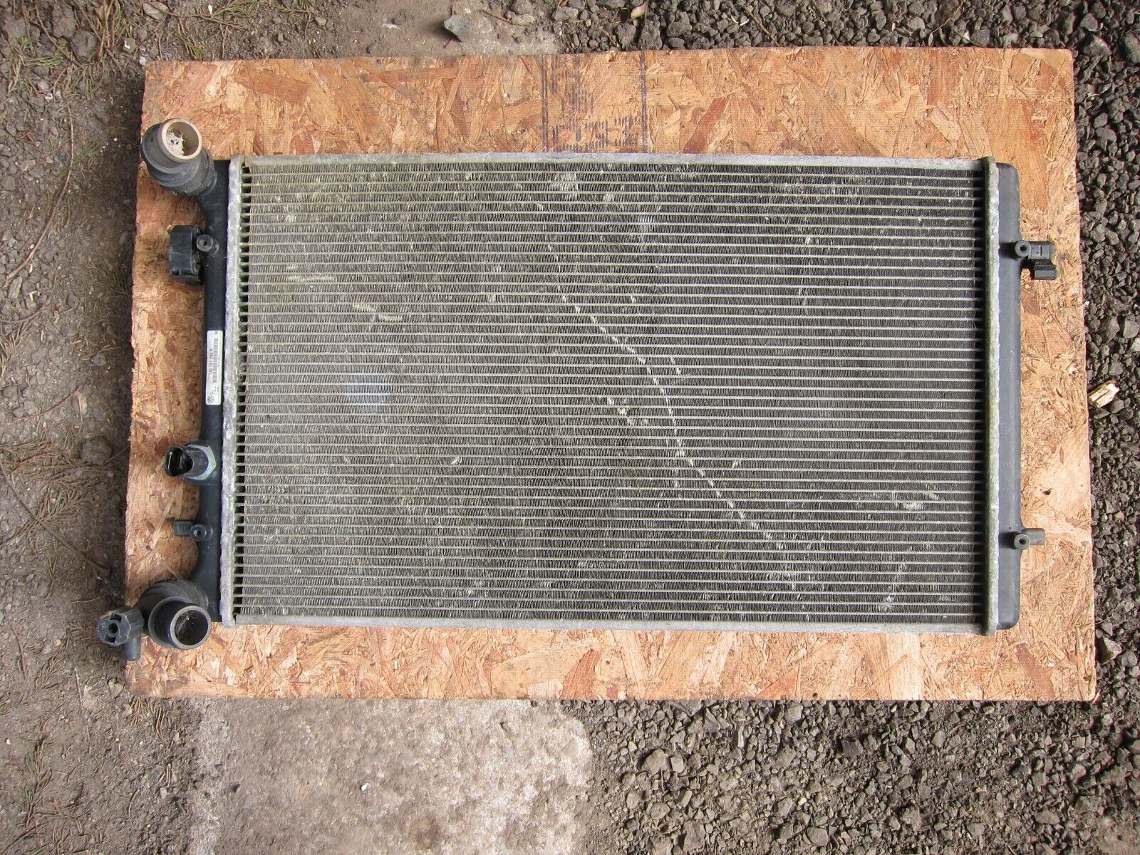 2001 VOLKSWAGON GOLF MK4. COOLANT RADIATOR