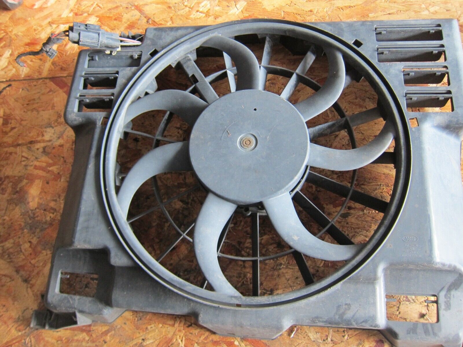 2011 RANGE ROVER VOGUE L322. COOLANT FAN