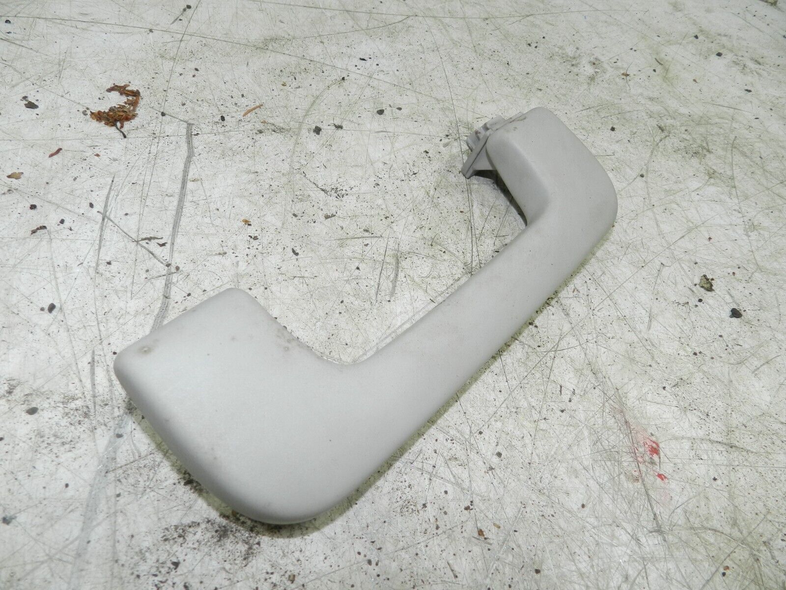 (121) 2007 AUDI A4 SALOON B7. GRAB HANDLE