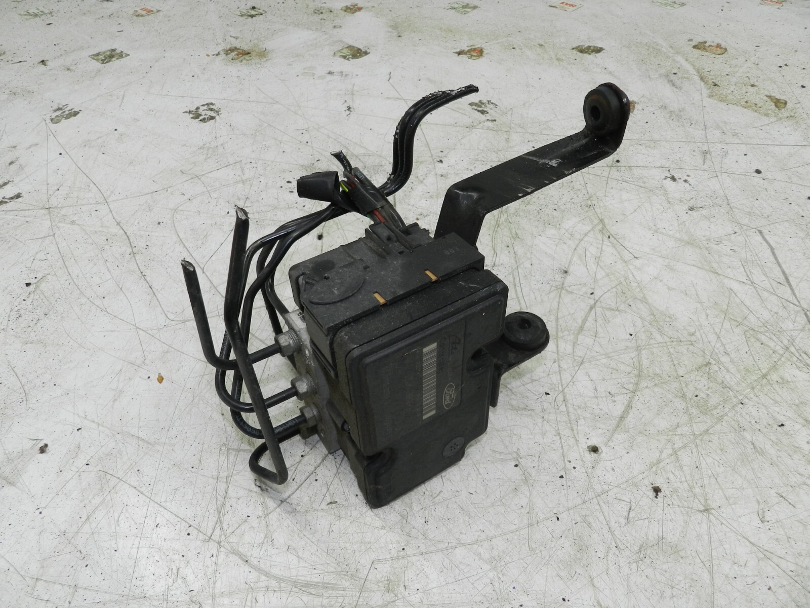 2008 FORD FOCUS CC CONVERTIBLE. ABS PUMP MODULE 3M512M110JA