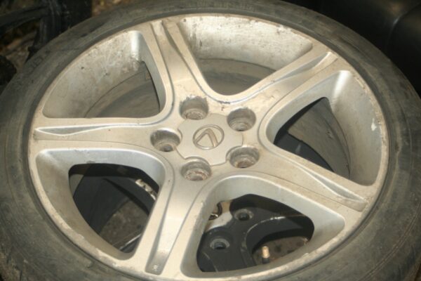 2004 LEXUS IS200 . SET OF 5 ALLOY WHEELS + TYRES 215/45/17 NEEDS 1 TYRE ATLEAST - Image 7