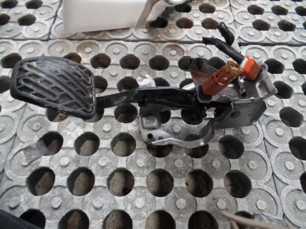 MK2 Nissan Note 2015 - Clutch Pedal