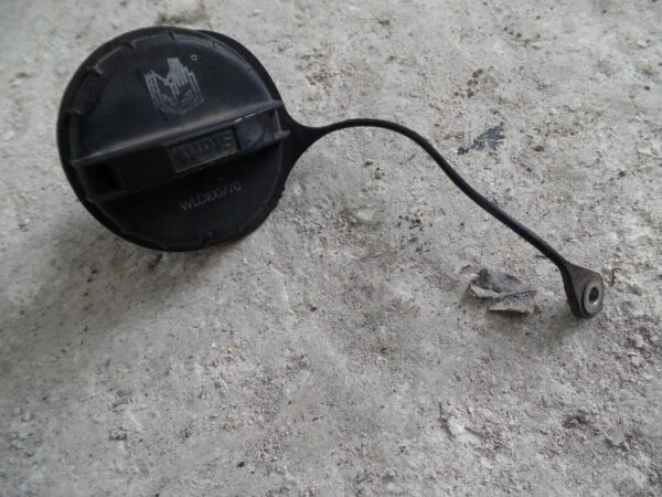 2003 LANDROVER DISCOVERY. FUEL CAP